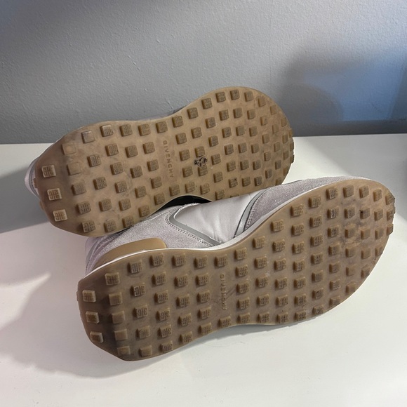 Givenchy men’s sneakers - Picture 5 of 7